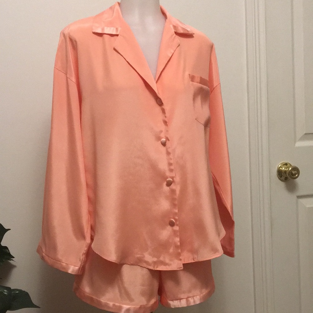 Victoria’s Secret 2-Piece PJ’s Button Up /Short Sm